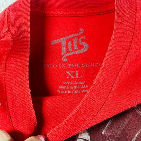 Two In The Shirt Motorcycle Pin Up Girl Graphic Red Tee | XL - Picture 6 of 7